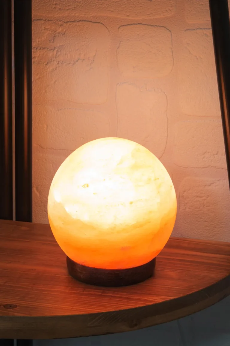 Classic Collection UK7 Ltd Himalayan Pink Salt Lamp Globe Shape. - Image 3